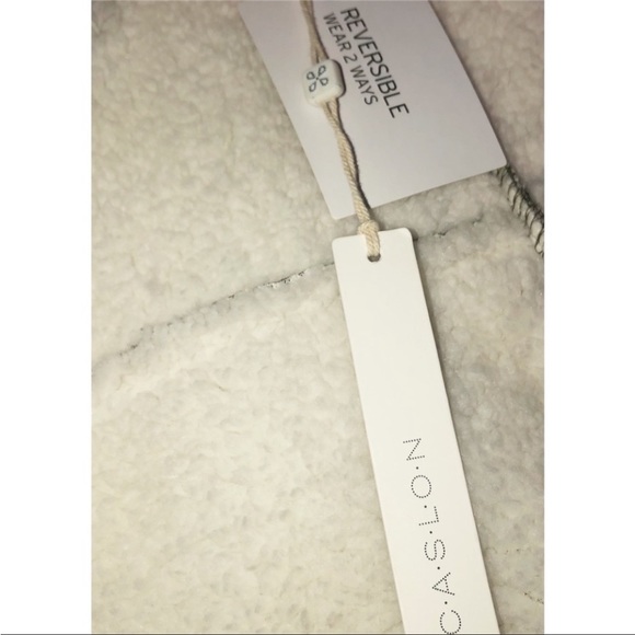 Caslon Reversible Faux Shearling & Vegan Suede Drape Lapel Pocket Patch Vest SzS - Picture 14 of 16